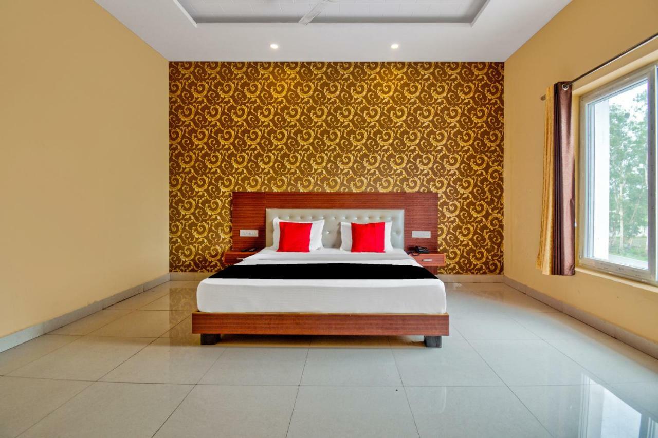Capital O 40833 Maharaja Hotel & Restaurant Kashipur Eksteriør bilde