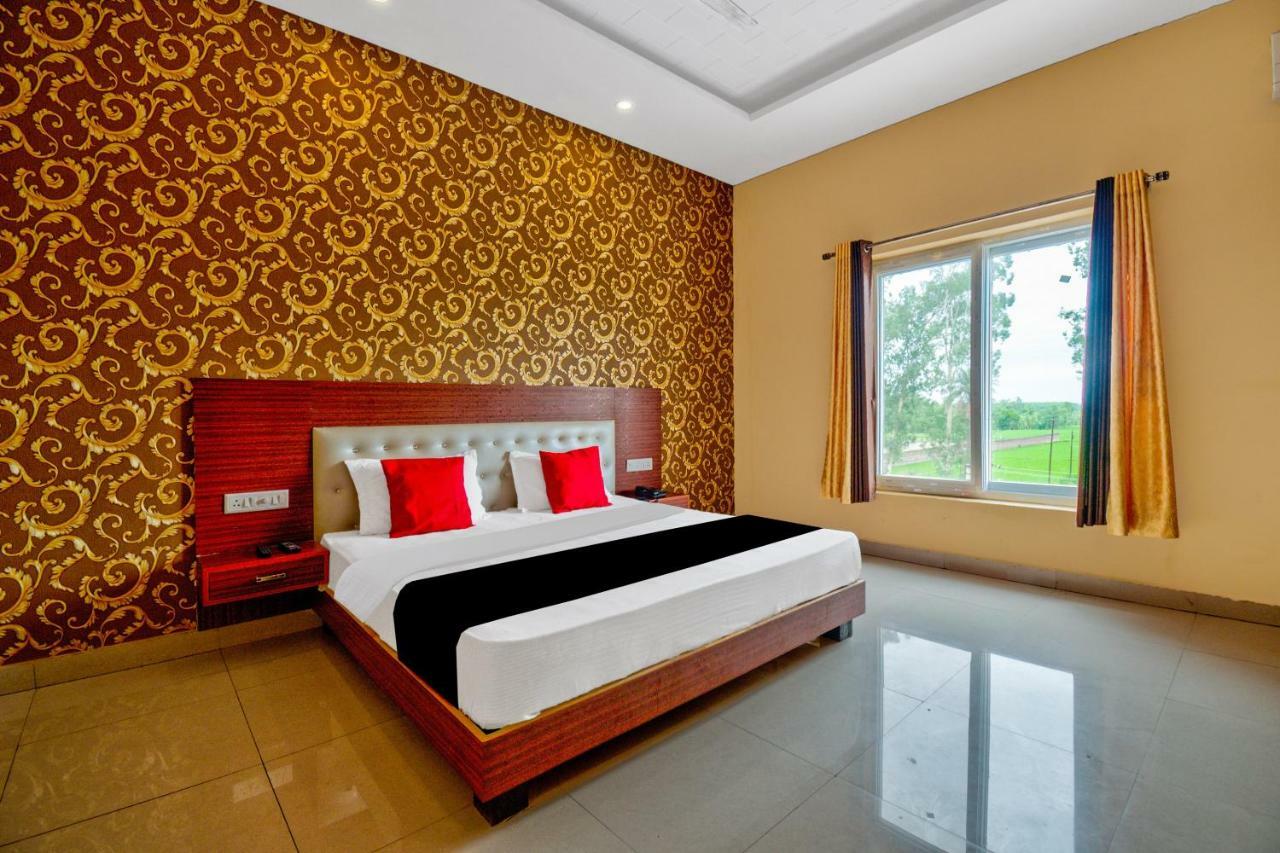 Capital O 40833 Maharaja Hotel & Restaurant Kashipur Eksteriør bilde