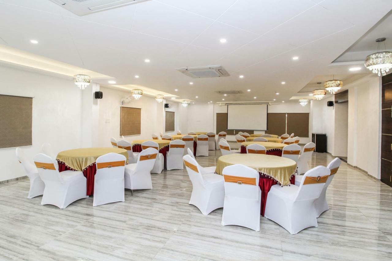 Capital O 40833 Maharaja Hotel & Restaurant Kashipur Eksteriør bilde